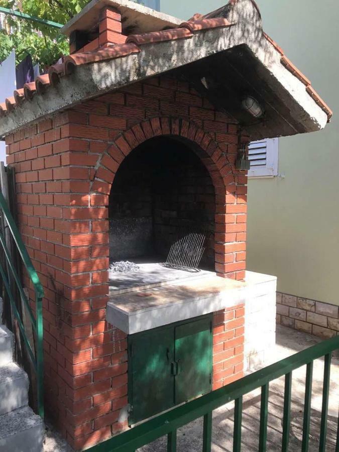 Apartmani Atila Damir Omis Luaran gambar