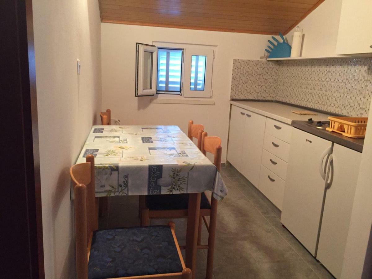 Apartmani Atila Damir Omis Luaran gambar
