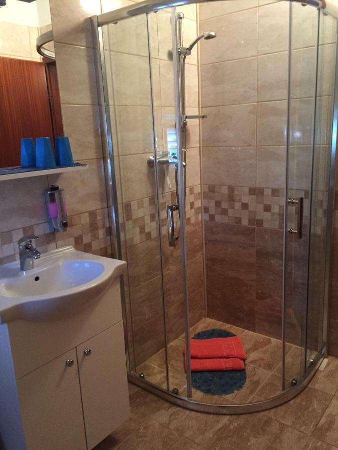 Apartmani Atila Damir Omis Luaran gambar