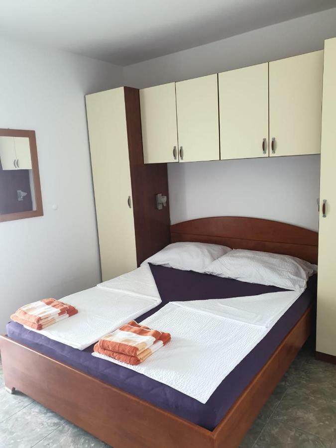 Apartmani Atila Damir Omis Luaran gambar